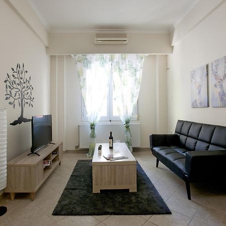 Comfortable Apartment At The Foot Of The Odeon Of Herodes Atticus Athens Luaran gambar