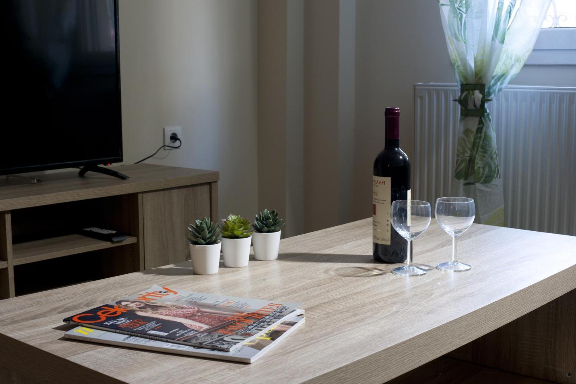 Comfortable Apartment At The Foot Of The Odeon Of Herodes Atticus Athens Luaran gambar