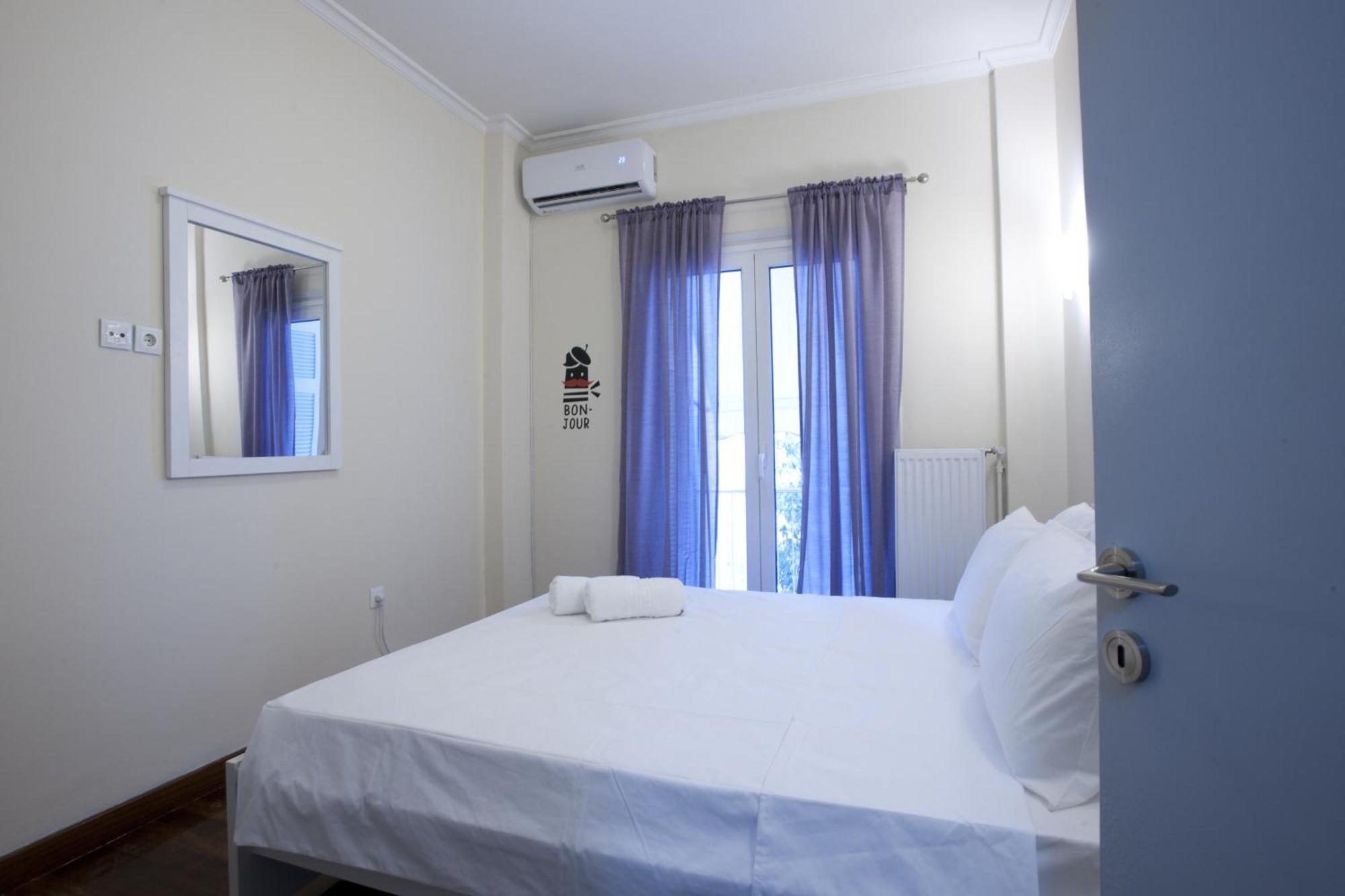 Comfortable Apartment At The Foot Of The Odeon Of Herodes Atticus Athens Luaran gambar